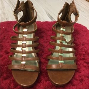 Cherkee Gold+Brown Heals